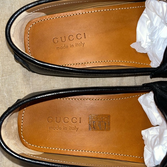 Authentic Gucci Men’s Interlocking G Drivers Core black size 7 G